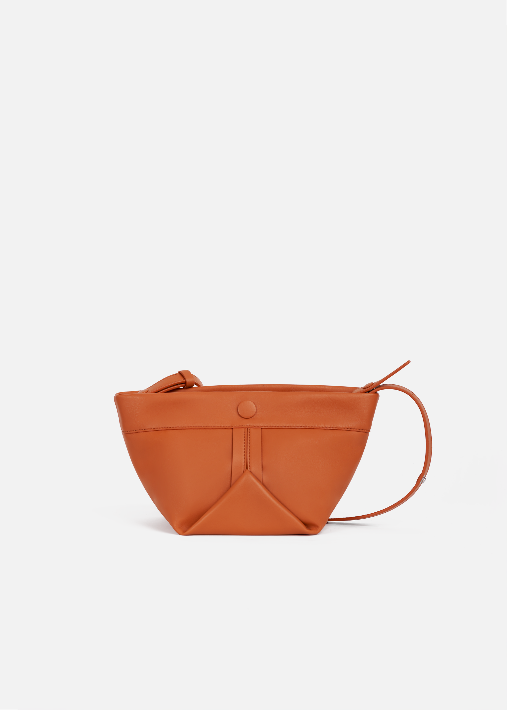 Gusset Smooth Leather Crossbody in Canyon