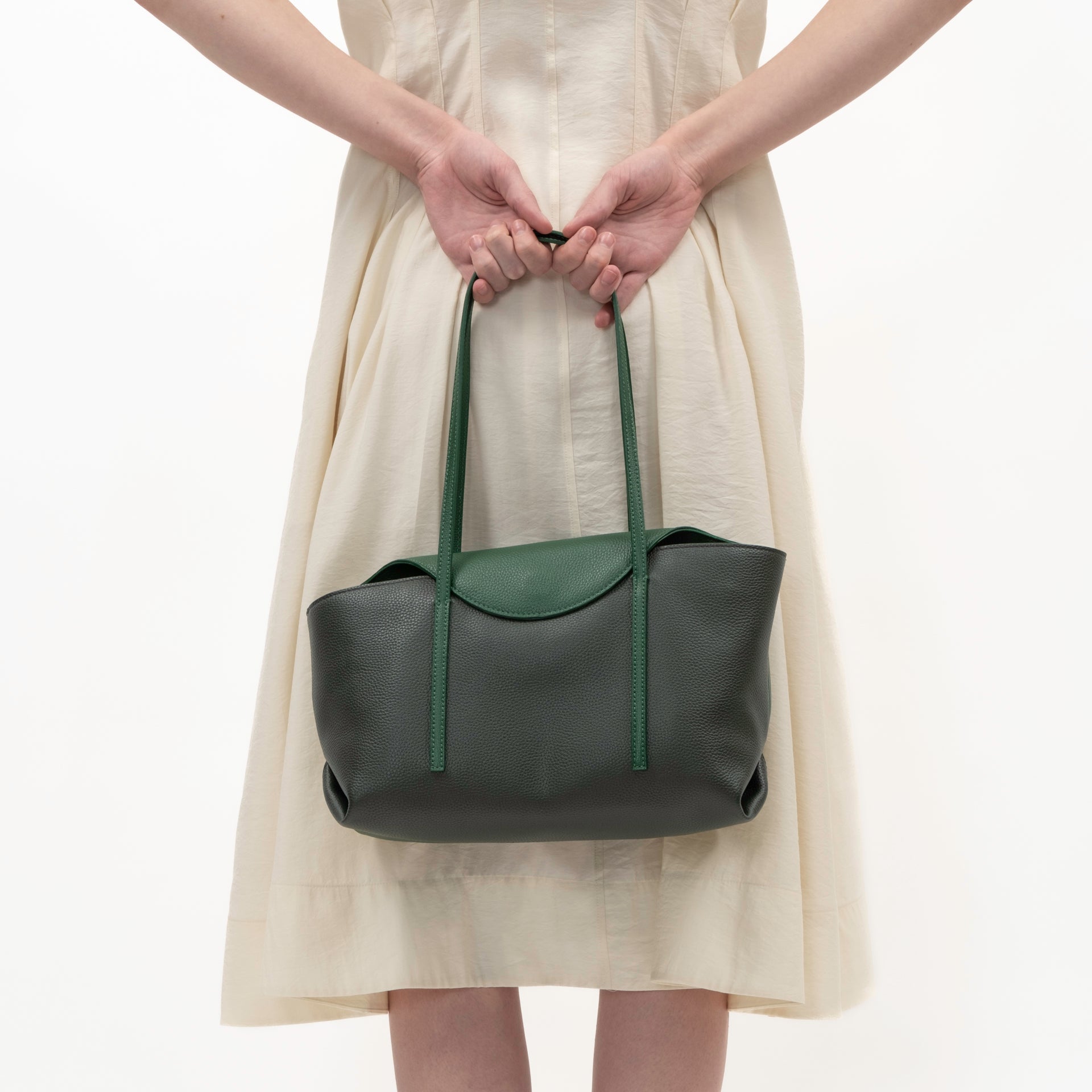 新品　AWW magazine LAPERO BAG バッグ Extra Pocket L27 Viscose, Silk Ginger Snap/Dark Chocolate Licorice