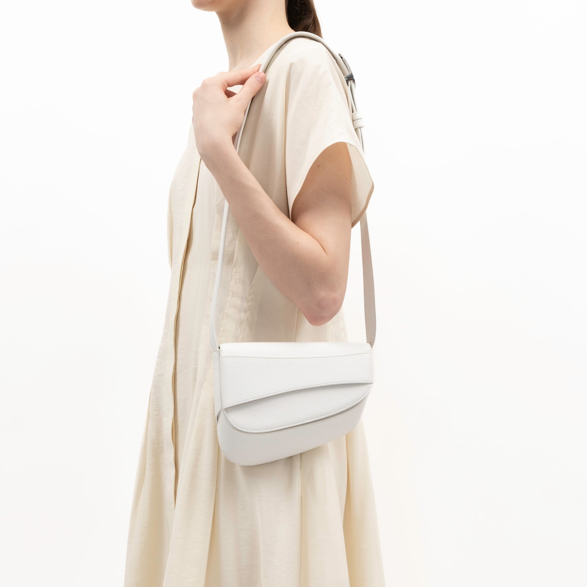 Ellipse Pebble Leather Shoulder Bag in Optic White