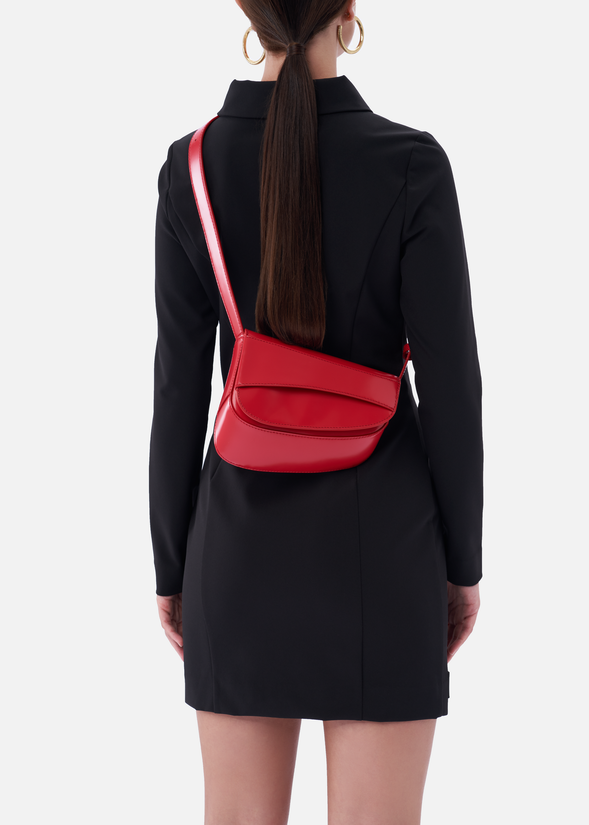 Marianne small patent leather shoulder bag in red