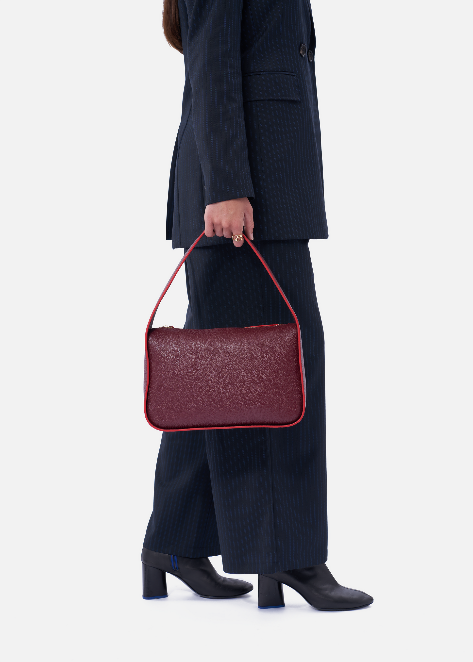 Pebble leather top shoulder bag