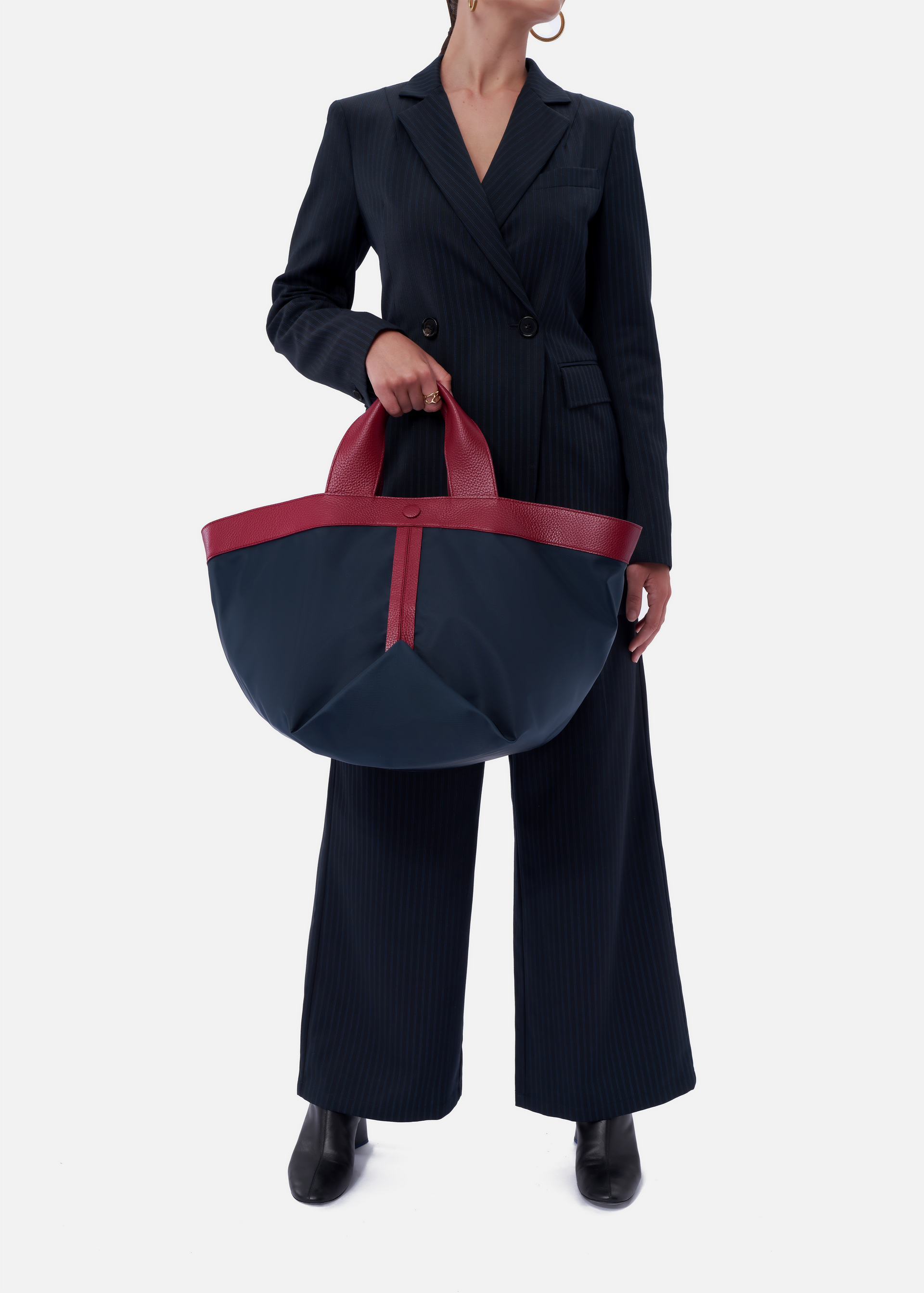 Gusset small nylon tote with pebble leather trim in navy / burgundy - ro  bags