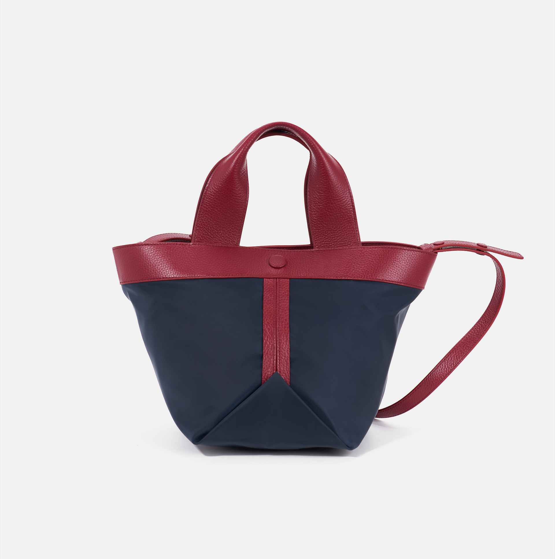 Gusset medium nylon tote with pebble leather trim in navy / burgundy