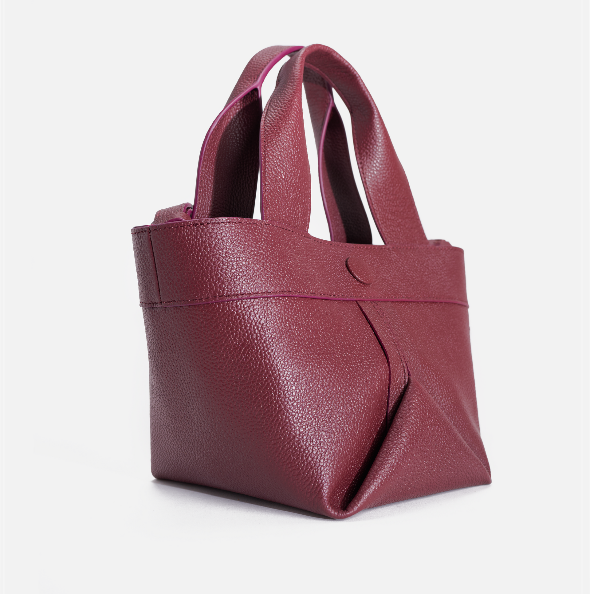 Gusset small pebble leather tote in carnelian