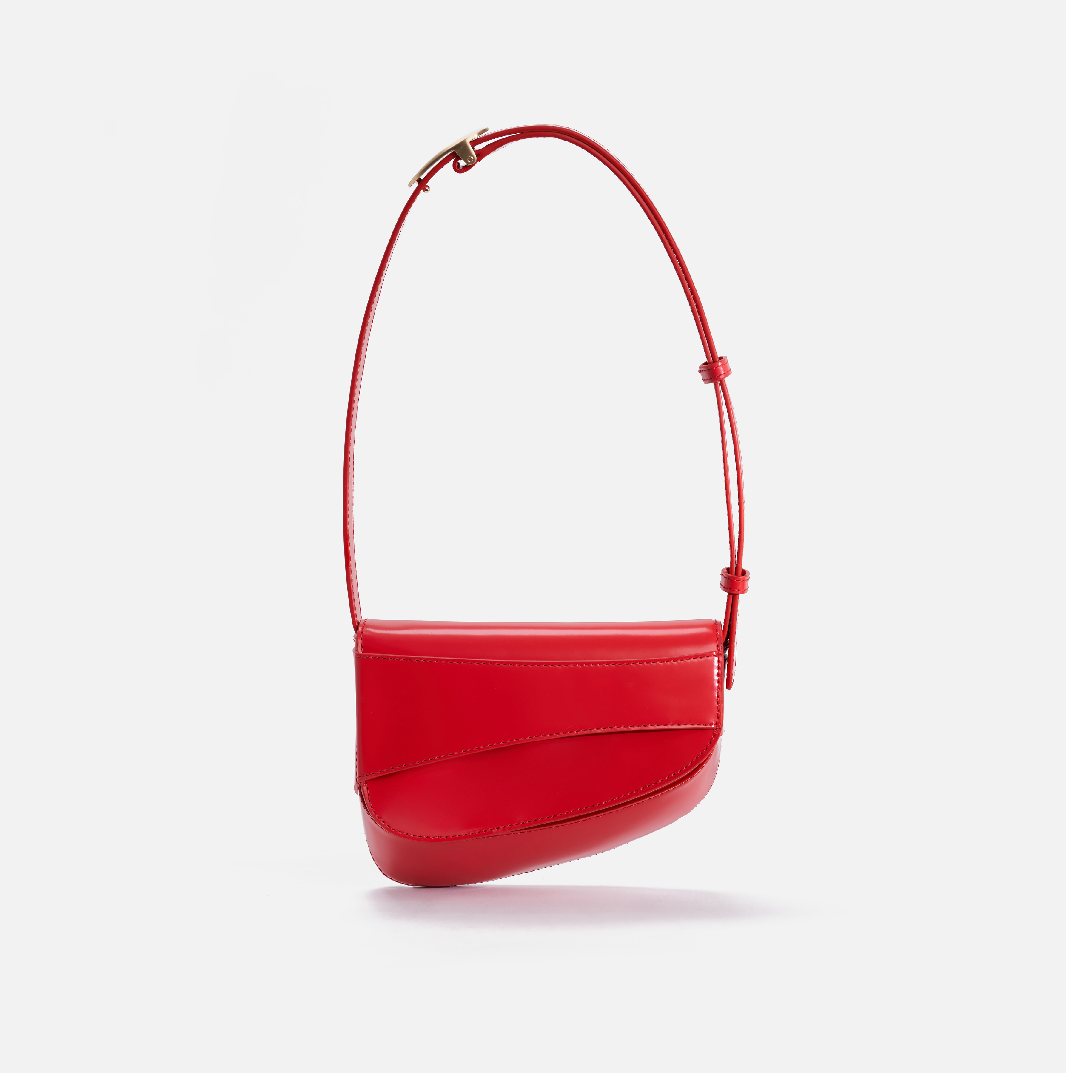 Marianne small patent leather shoulder bag in red